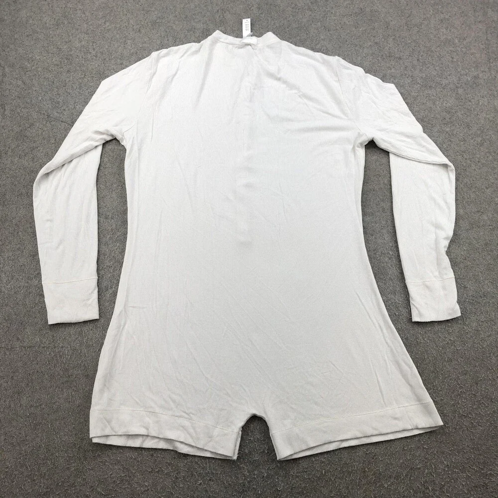 SKIMS White Long Sleeve Tee - Picture 6 of 9